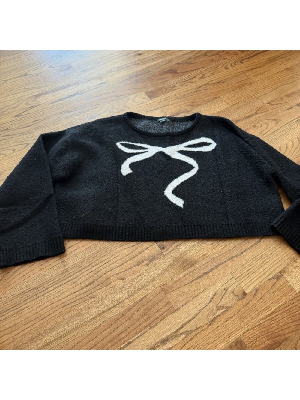 Wild Fable Womens Black Bow Cropped Sweater Large